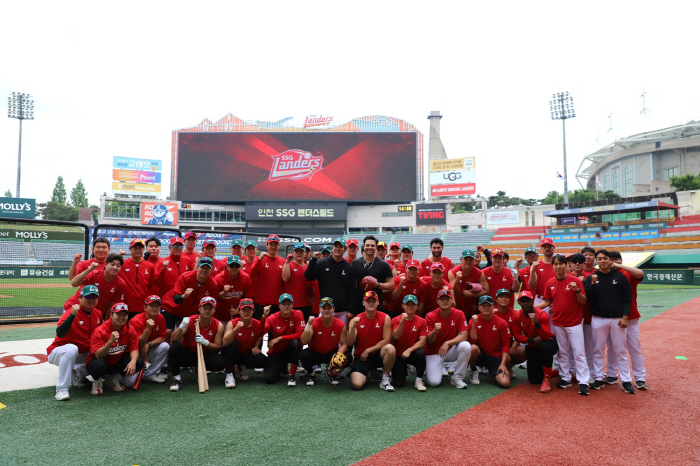 Heartbreaking 25 at-bats no hit → Except for the first team, unforgettable memories of the choice of goodbye 