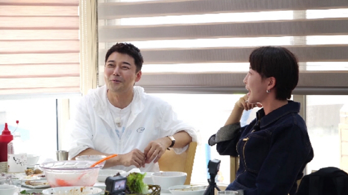 Jin Seo-yeon's nine-year-old husband meets while dancing at the Itaewon club..Marriage registration in three months (Former executive planning)