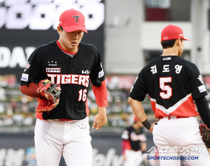 Someone is going to the second division, someone is promoted to the starting line, KIA's sword-like personal punishment → Coach Lee Bum-ho's standards are