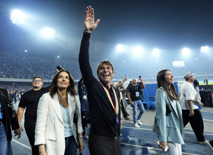 The dignity of the master who was kicked out of the trophy 0 only in Tottenham, succeeded in conquering Serie A again → Scudetto was recaptured in two years in Naples
