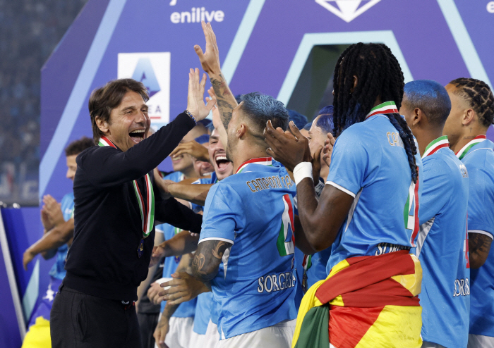 The dignity of the master who was kicked out of the trophy 0 only in Tottenham, succeeded in conquering Serie A again → Scudetto was recaptured in two years in Naples