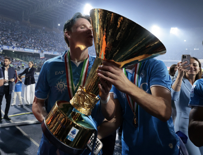 The dignity of the master who was kicked out of the trophy 0 only in Tottenham, succeeded in conquering Serie A again → Scudetto was recaptured in two years in Naples