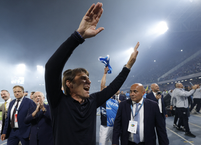 The dignity of the master who was kicked out of the trophy 0 only in Tottenham, succeeded in conquering Serie A again → Scudetto was recaptured in two years in Naples