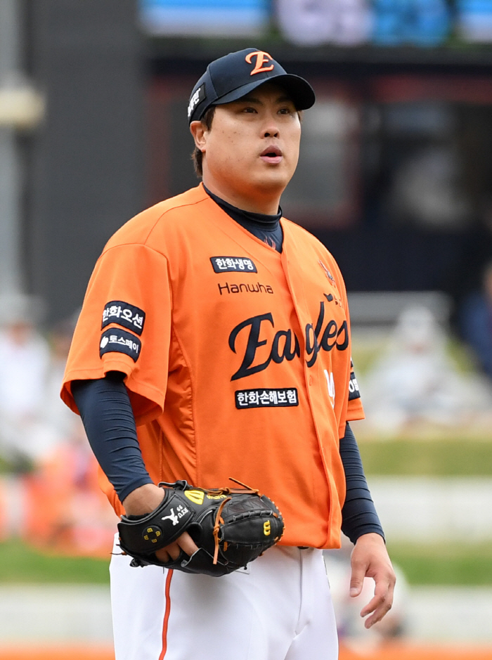 I can't give up...Son Ho-young's personal maximum of 5 hits and final hits is crazy! Lotte avenges its defeat the previous day by Hanwha after an extended blood fight