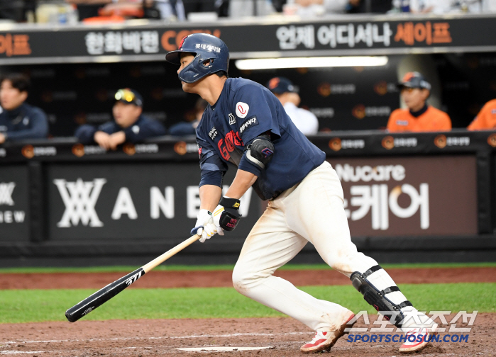 I can't give up...Son Ho-young's personal maximum of 5 hits and final hits is crazy! Lotte avenges its defeat the previous day by Hanwha after an extended blood fight