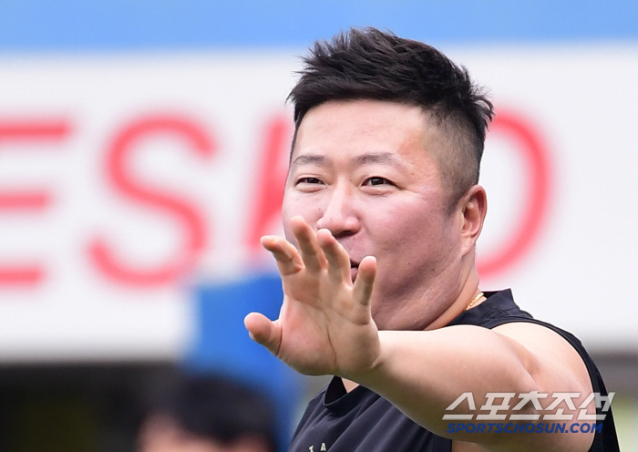 Is it the Second Coming of the Samsung Dynasty? The unwavering friendship of the lions welcomed by the tiger senior who visited Lapak