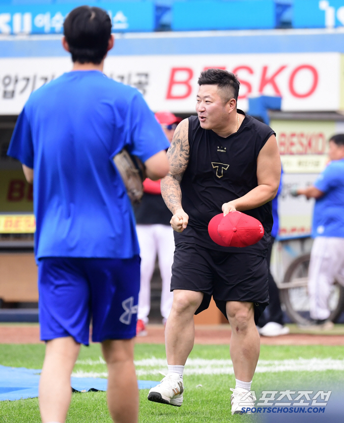 Is it the Second Coming of the Samsung Dynasty? The unwavering friendship of the lions welcomed by the tiger senior who visited Lapak