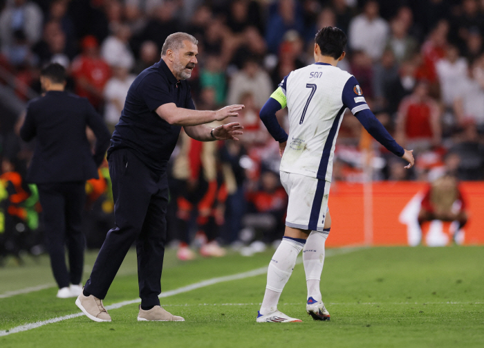 Laughing Goodbye to the BBC! Seventeen years of no military escape didn't save himSon Heung-min won the title and replaced him → Discussion on the next coach begins