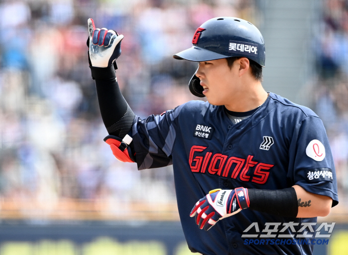 Mid-term check of the lineup's return after a day at .300 second base...Why is ERA 0 left-hander eliminated?