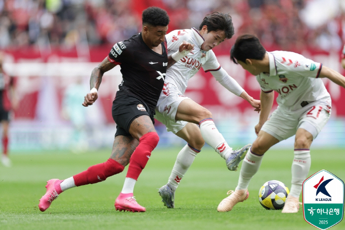  Lucas → 2 consecutive goals Andersson Seoul Suwon FC drew 11 consecutive wins without catching all of them