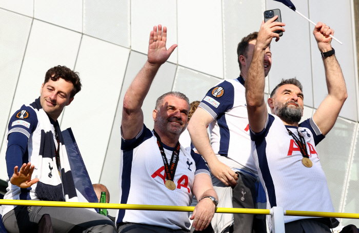 Season 3 is more fun than season 2! Postec, the second-year winner who survived hell, declared his willingness to stay in Tottenham