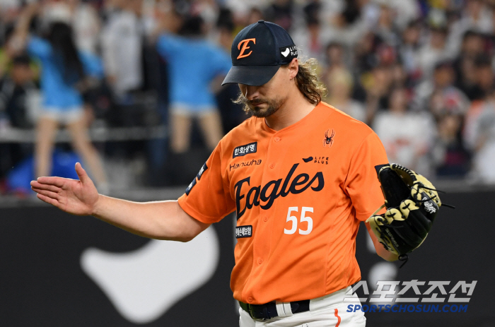 Thanks Weiss target was 5 innings? ...Why did the special catcher thank you