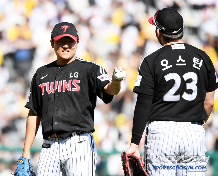 Austin's Breaking Stamp This year is a home run. It's already halfway through last year. LG's first 40 home runs  the home run king? If the team won... 