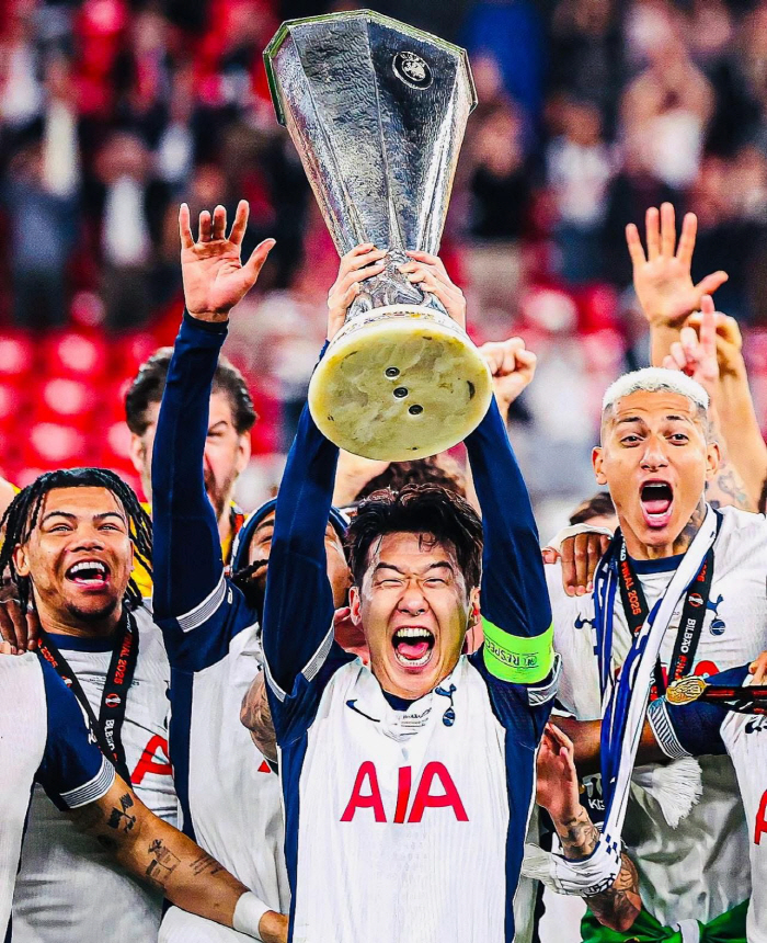  Son Heungmin is happy! Promising re-signing → Winning  10 years of dedication finally recognized...Champions League Needs SON Leadership