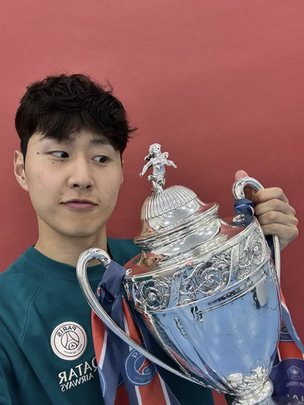 Enrique is too much. It's the 30th of the first half, but Lee Kang-in has not been sent…I can't even participate in the final of the Champions League → Are you doomed to leave?