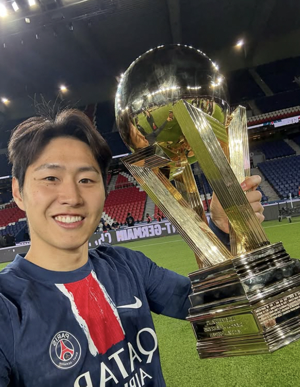 Enrique is too much. It's the 30th of the first half, but Lee Kang-in has not been sent…I can't even participate in the final of the Champions League → Are you doomed to leave?