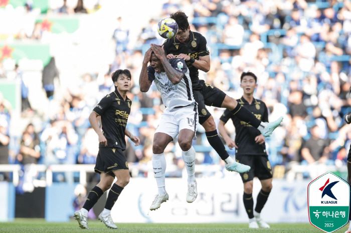  Living Legend Mugosa scored his 100th goal in Incheon! Incheon wins eight consecutive games, 10 undefeated games, and 20 wins against Jeonnam