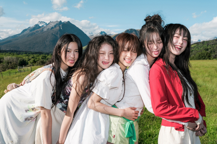 Kiiikiii Brings K-pop Energy to KBO League First Pitch