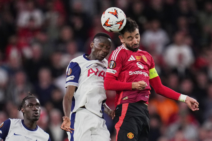 Manchester United shock! Son Heung-min loses the trophy, kicks out the captain...Financial difficulties → 184.9 billion sold to Saudi Arabia or Munich