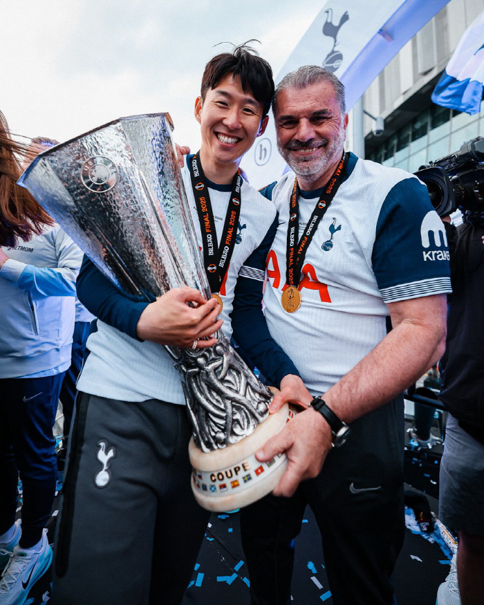  Son Heung-min's hat trick  double-digit score → EPL milestone...SON couldn't recover from his foot injury