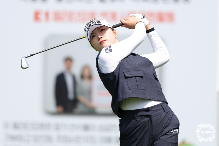 Park Hyun-kyung and Lee Chae-eun, who are persistent in putting 500 times every day, and donate 100% of the first prize money of the season 
