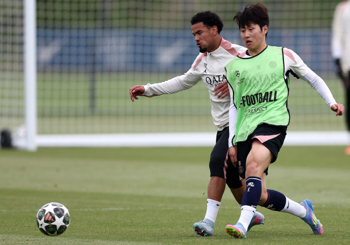 A PSG colleague who celebrated the Taegeukgi with Luca Lee Kang-in, not a quokka... Ace's 7th career trophy harvest