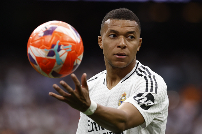 PSG Mbappe Farewell Was Win Win...The first European Golden Shoe award since Ronaldo became an idol