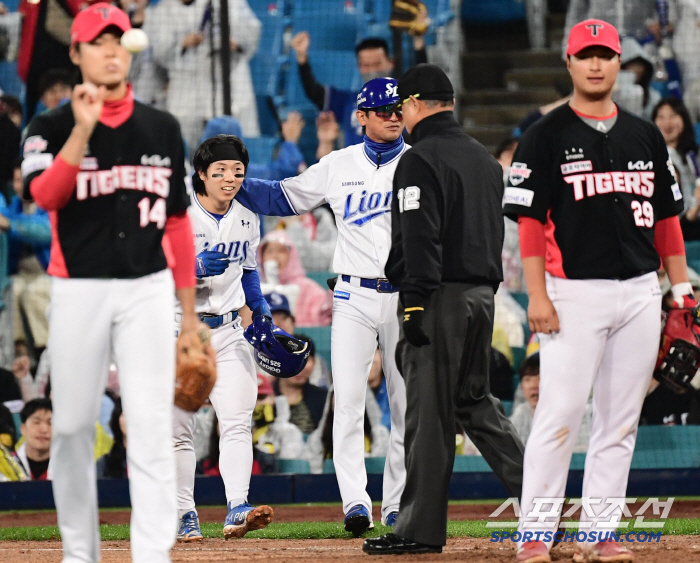 Small peppers were more spicy, causing errors, loading the bases, and thanking Furado