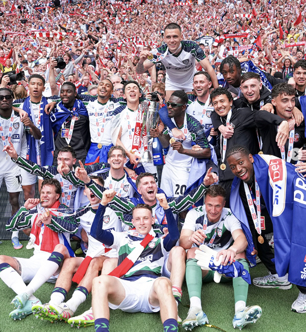 Sunderland's amazing miracle to survive after dying, 21 come-from-behind victory with a theater goal in the 95th minute of promotion PO...Promoted to EPL after 8 years