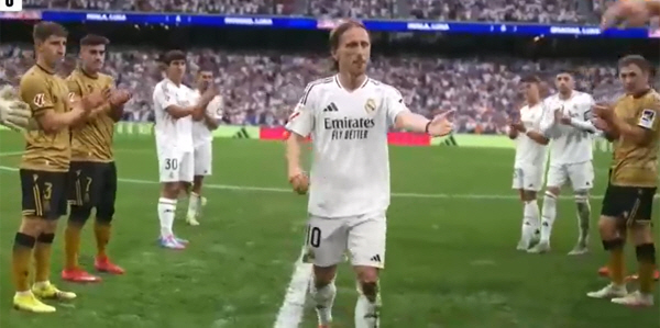 Thank you, legend Modric Ancelotti, beautiful exit in standing ovation for the Bernabeu...Real, Mbappe Multi-Golro Sociedad 20 Defeat