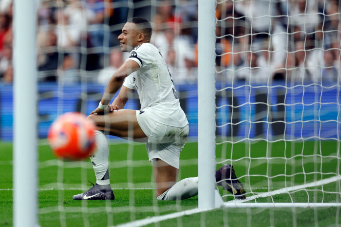 Thank you, legend Modric Ancelotti, beautiful exit in standing ovation for the Bernabeu...Real, Mbappe Multi-Golro Sociedad 20 Defeat