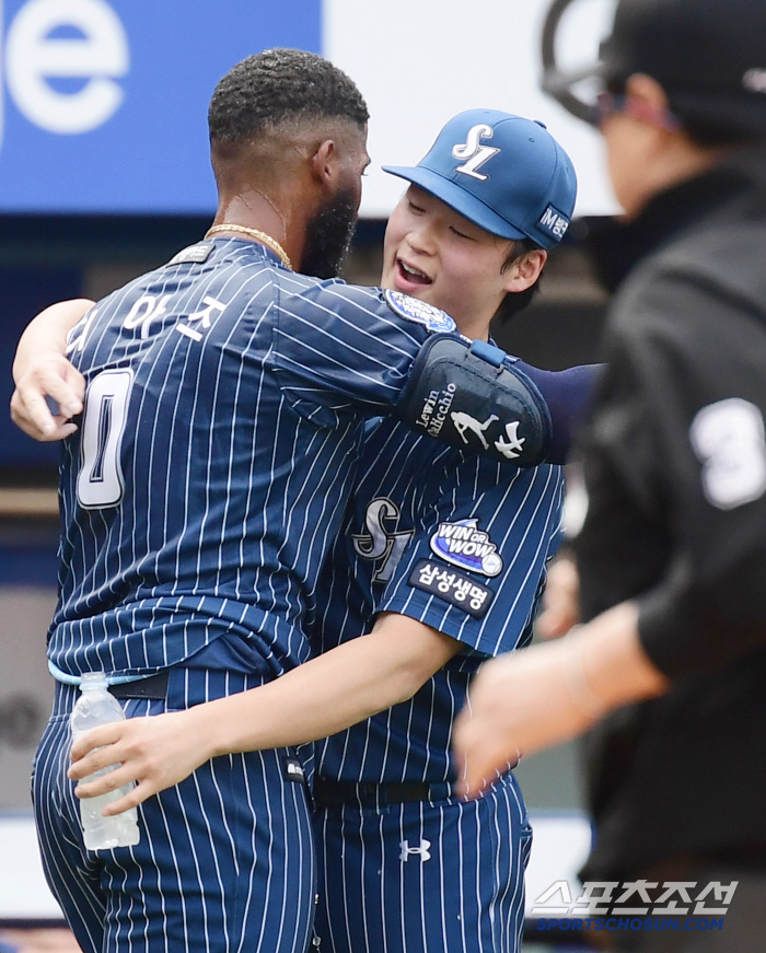 A thrilling walk-off home run (Daegu site) that made everyone excited at the end of the ninth inning with a surprise Samsung Diaz