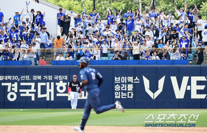 A thrilling walk-off home run (Daegu site) that made everyone excited at the end of the ninth inning with a surprise Samsung Diaz