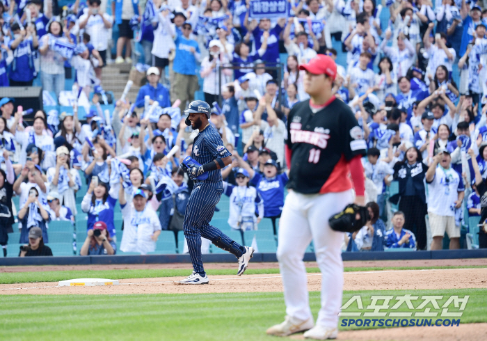 A thrilling walk-off home run (Daegu site) that made everyone excited at the end of the ninth inning with a surprise Samsung Diaz