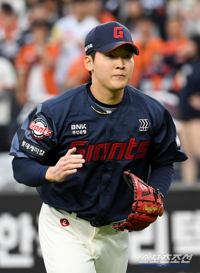 When it's really important, I'll upload it. As manager Kim Tae-hyung said, the fastball returned after taking the mound at second base. Lotte's bullpen has become stronger