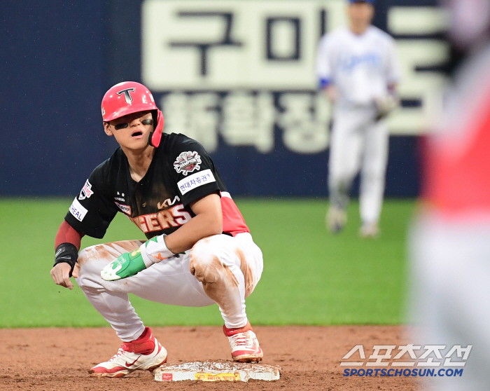 Wow, was it a losing game like this? Mistakes, mistakes, mistakes, mistakes  4 pitches hell...I checked KIA's horrible bare face