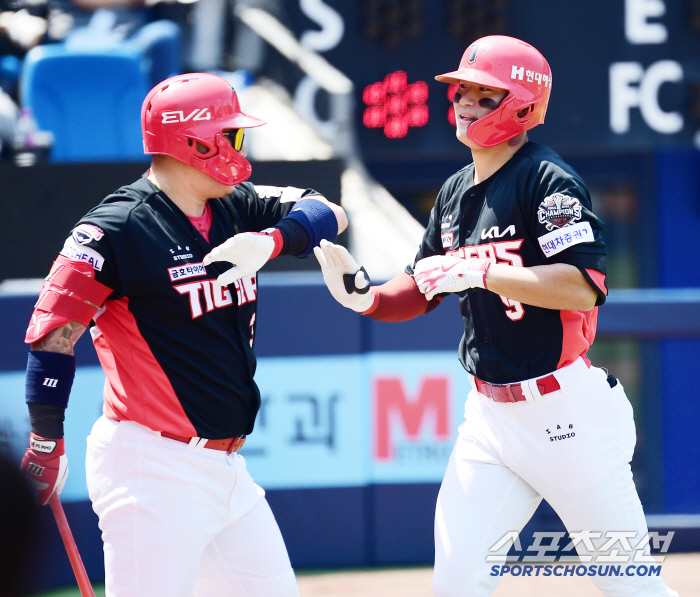 Wow, what should I throw? Home run, home run, home run, home run, Kim Do-young is crazy, a new record in personal history (Daegu site)
