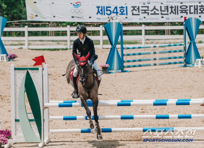 15-year-old Yang Da-sol hopes to revive horseback riding, the first two-time winner in the history of the Boys' Sports Festival!
