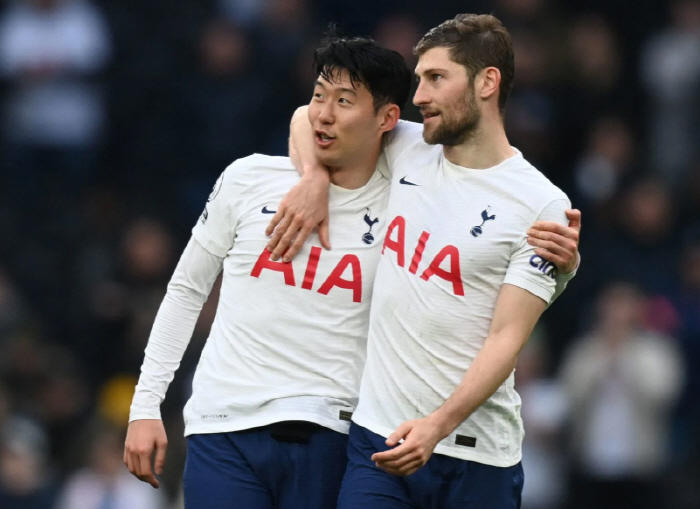 I was so happy to win the title, but Son Heung-min's first sad news of the next season, I can leave the team → Farewell with my best friend of 10 years is imminent
