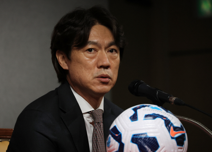  Except for Son Heung-min and Lee Kang-in, Hong Myung-bo-ho, excluding Kim Min-jae, and Jun Jin-woo, who announced the A-match list in June, was selected for the first time