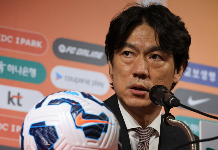  Except for Son Heung-min and Lee Kang-in, Hong Myung-bo-ho, excluding Kim Min-jae, and Jun Jin-woo, who announced the A-match list in June, was selected for the first time