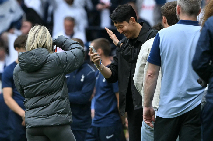 One more big soccer slant? What kind of windfall is there when you get the trophy, Yu Gwan-sun!Tottenham to renew Son Heung-min's contract Never allow transfer