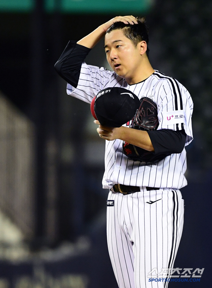 Roaring like a beast in the youngest selection of a chaebol house, like Song Seung-ki if he's born again. 