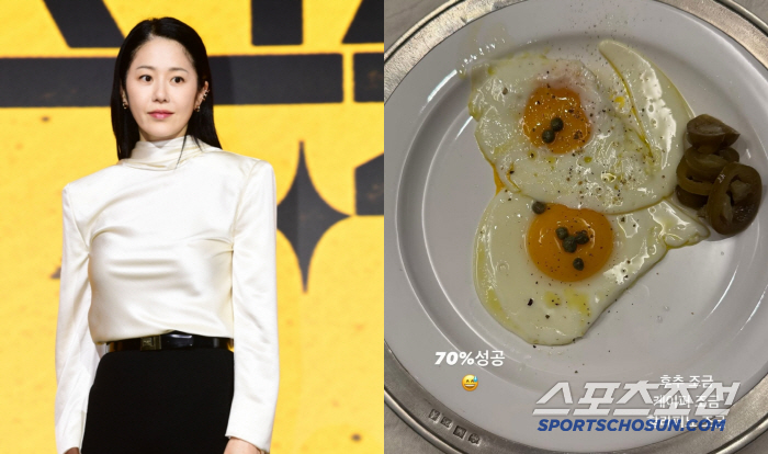  Ko Hyun-jung, who has a sensuous fried egg, said, 'Just a little pepper, jalapeno, caper, and no salt.'