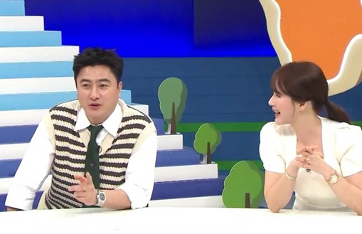 Ahn Junghwan's daughter, Riwon, brings her boyfriend and lives with her? I can't. I'm furious