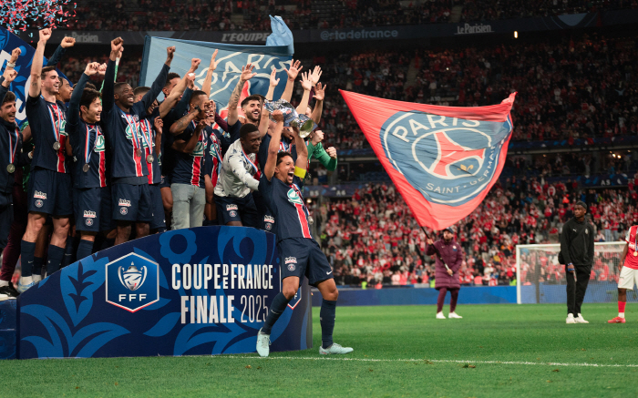 BBC-level public confidence! Lee Kang-in's 77.7 billion transfer to Naples...EPLSpainSaudi is also attached→ Pre-season Accompanied by Arsenal