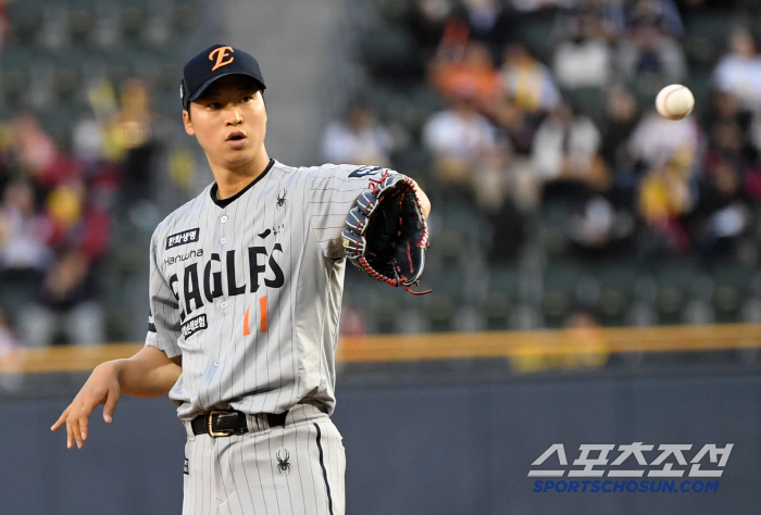 Coach Moon Dong-ju and Dal noticed in Ulsan in the fifth inning. It won't be that long.Saturday's match against NC is a return match for 7.8 billion FA.
