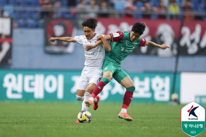 It finally went off. Jorge, the first goal of the season exploded! 1 help  1 starting point, Pohang, 31 come-from-behind wins against Daejeon and jumps to fourth place 