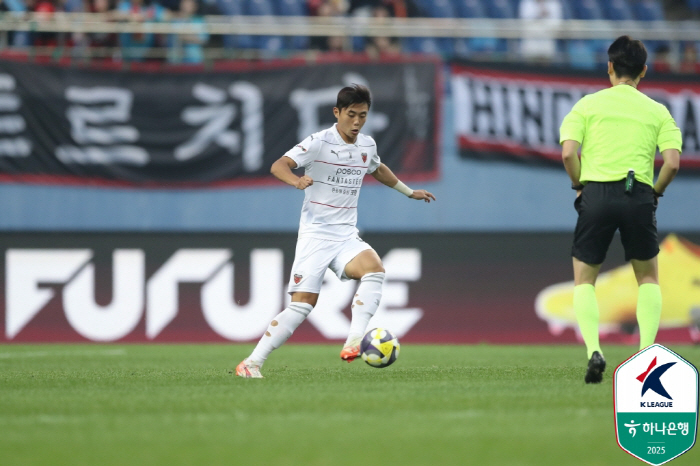 It finally went off. Jorge, the first goal of the season exploded! 1 help  1 starting point, Pohang, 31 come-from-behind wins against Daejeon and jumps to fourth place 