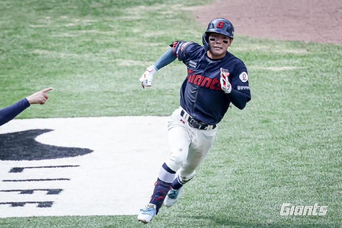 It's water fountain, right? Half the team steal is out of the leadoff...12 joint baseball duo in a month 